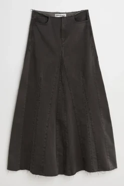 Ash Black Herringbone