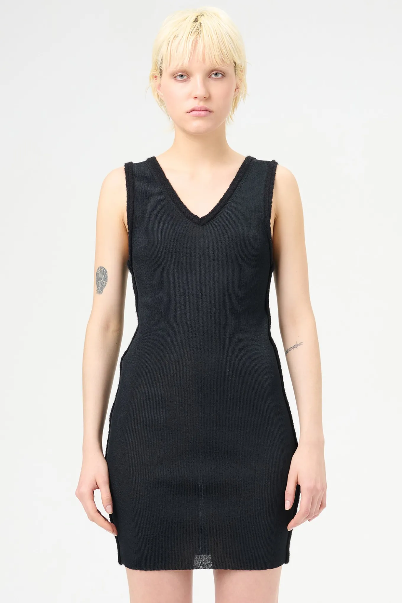 Black Alluring Tech
