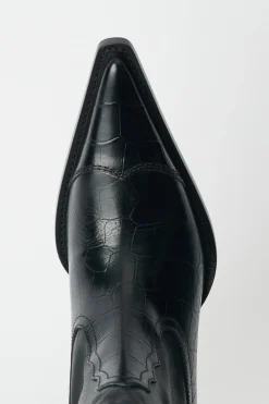 Black Saloon Leather
