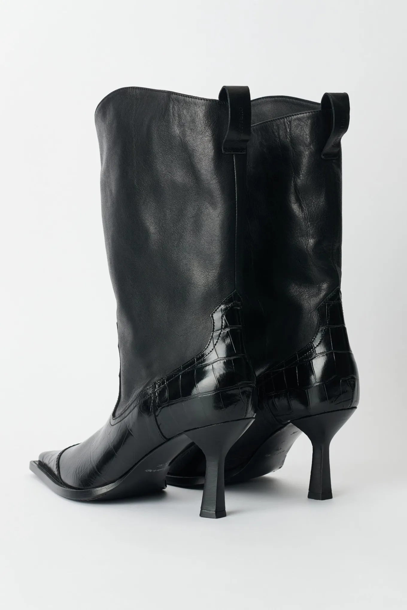 Black Saloon Leather