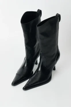 Black Saloon Leather