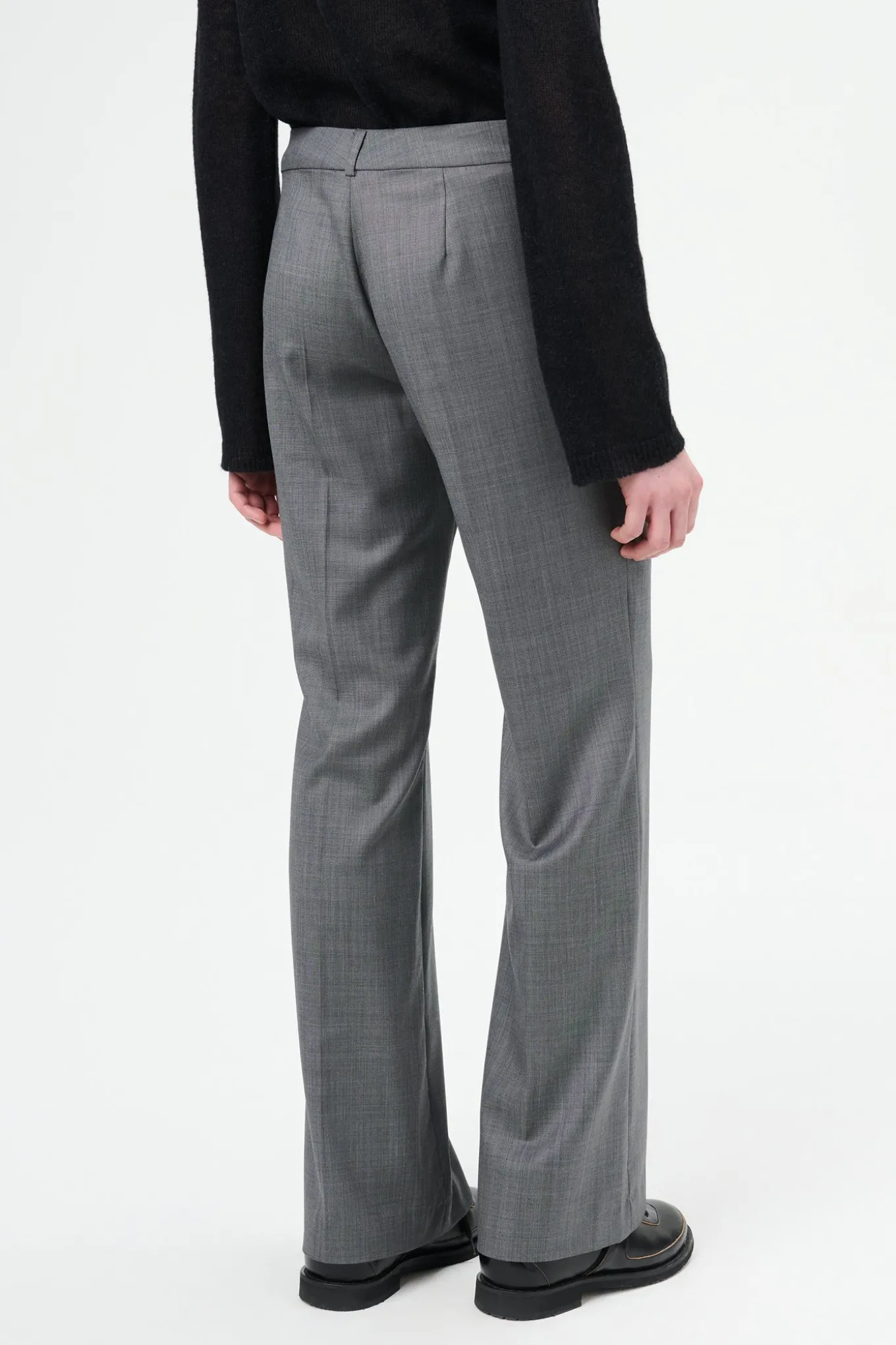 Dark Grey Flow Wool