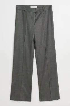Dark Grey Flow Wool