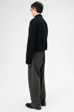 Jet Black Isels Wool