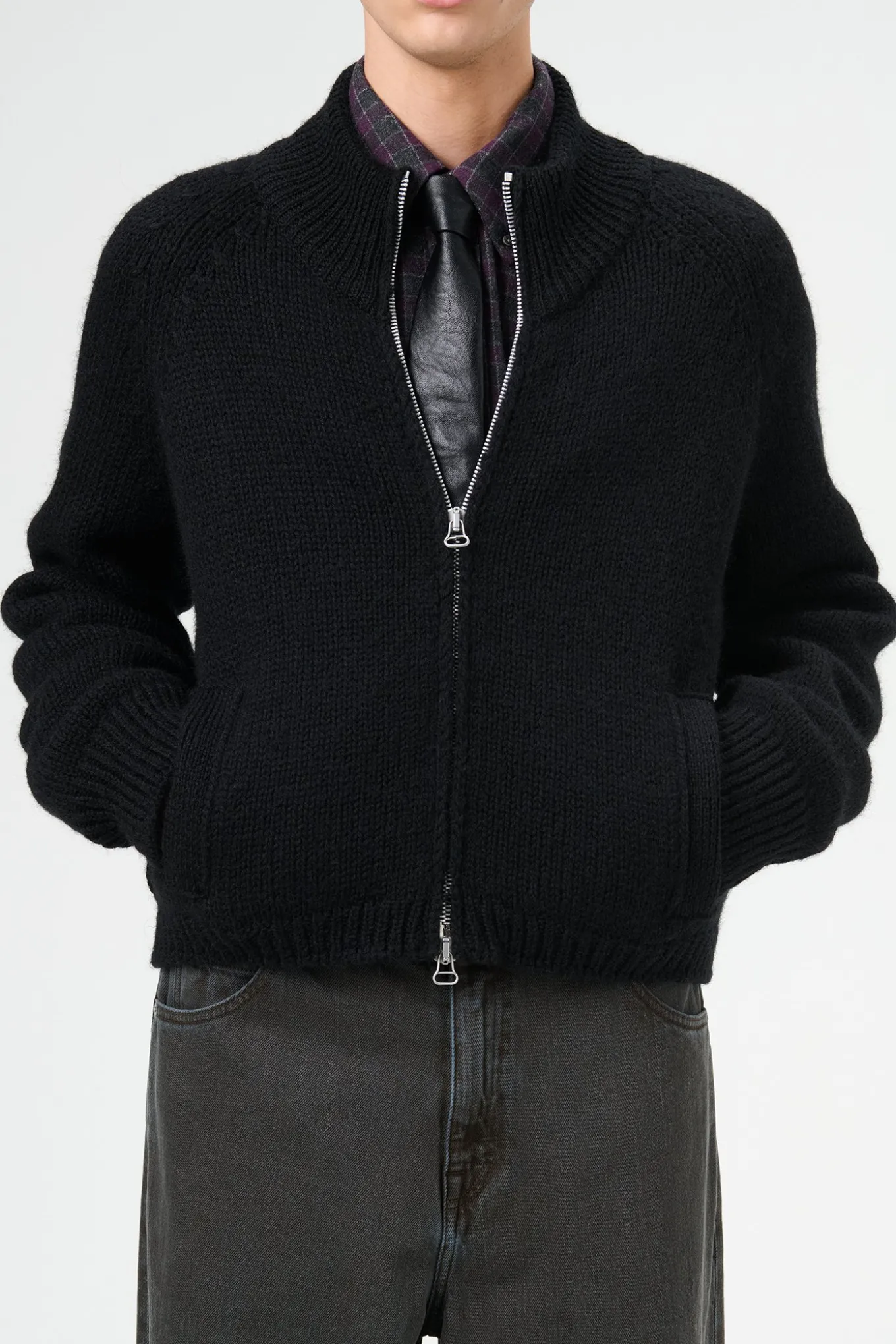 Jet Black Isels Wool