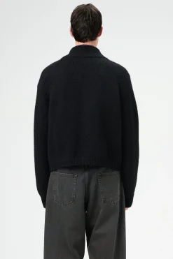 Jet Black Isels Wool