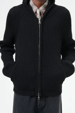 Jet Black Isles Wool