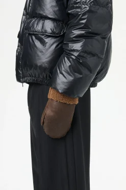 Rustic Grain Brown Shearling