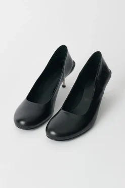 True Dye Black Leather