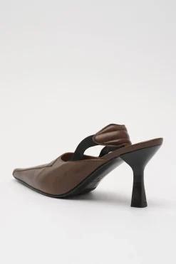 Woodstock Leather